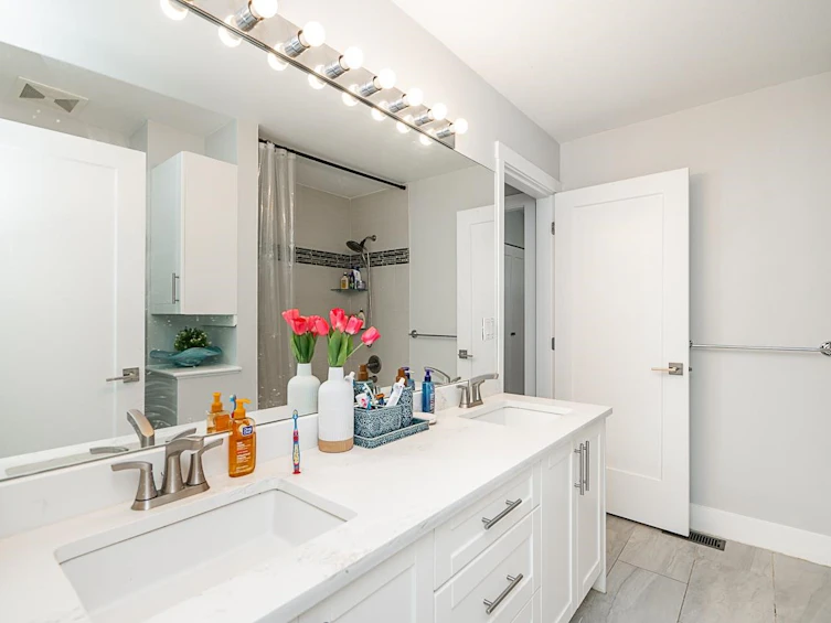 107-8775 161 Street, Surrey, BC, V4N 5G3 - 14