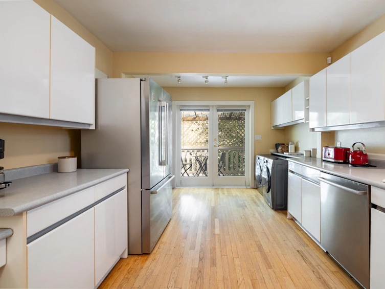 4343 West 11th Avenue, Vancouver, BC, V6R 2L9 - 9