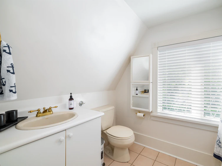 4343 West 11th Avenue, Vancouver, BC, V6R 2L9 - 21