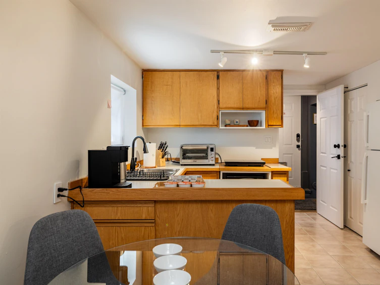 4343 West 11th Avenue, Vancouver, BC, V6R 2L9 - 34