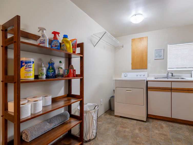 4343 West 11th Avenue, Vancouver, BC, V6R 2L9 - 38