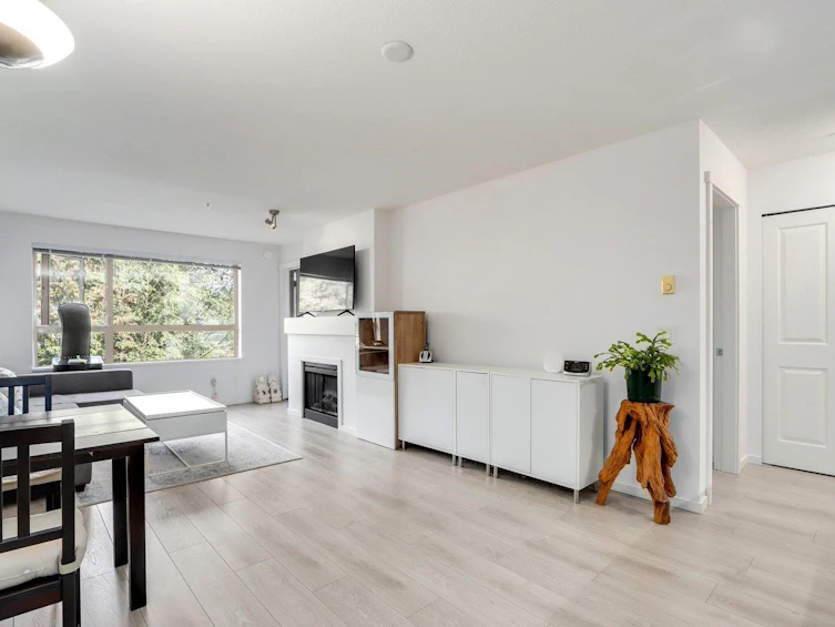 321-700 Klahanie Drive, Port Moody, BC, V3H 5L3 - 2