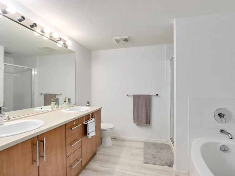 321-700 Klahanie Drive, Port Moody, BC, V3H 5L3 - 12