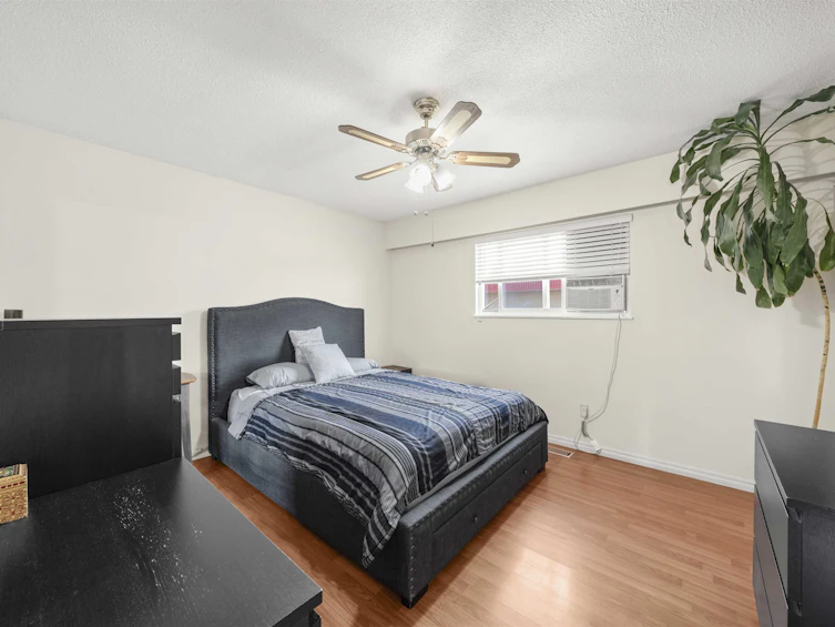 8368 111a Street, Delta, BC, V4C 4S4 - 8