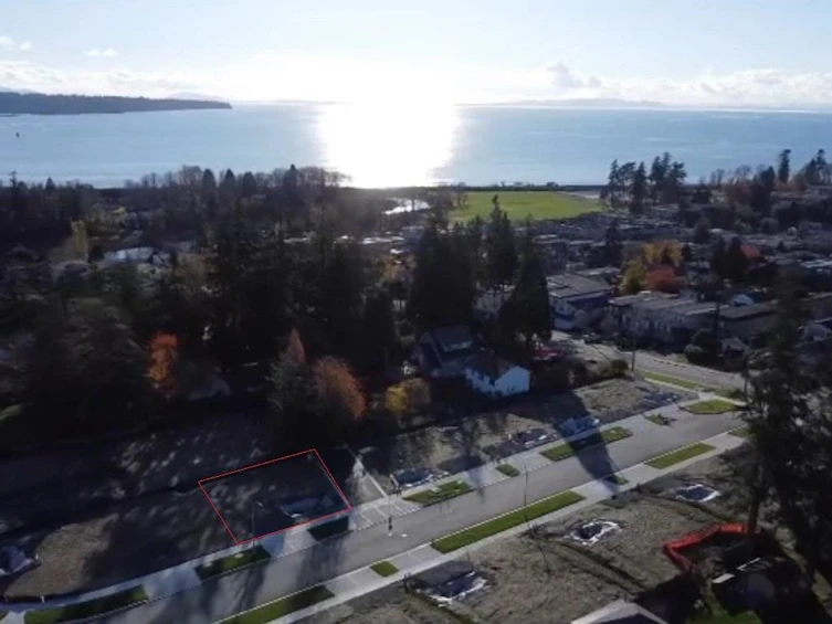 16058 9a Avenue, Surrey, BC, V4A 4W5
