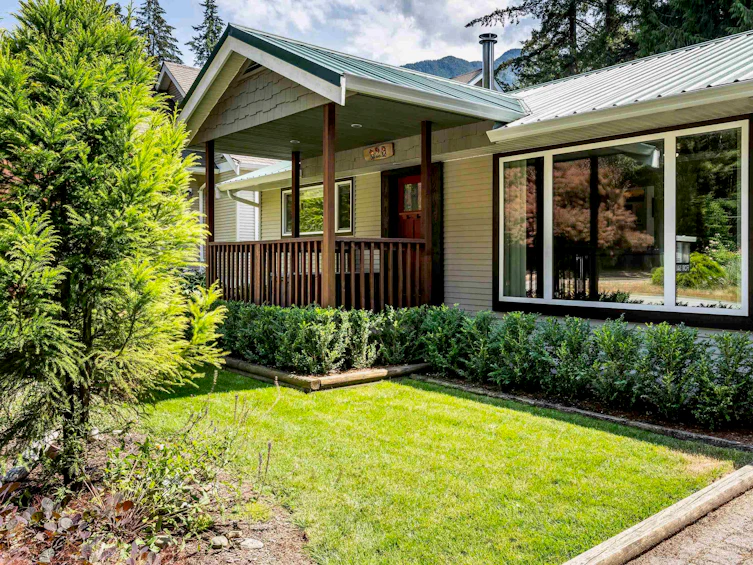 629 Mountain View Road, Cultus Lake, BC, V2R 4Z7 - 4