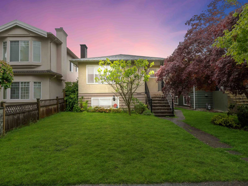 4421 Skeena Street, Vancouver BC V5R 2L8