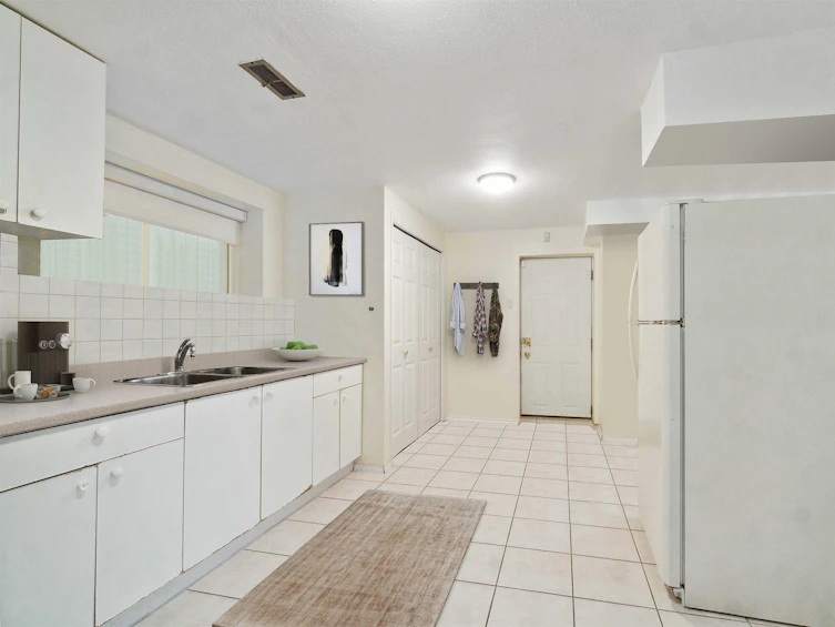 4421 Skeena Street, Vancouver, BC, V5R 2L8 - 12