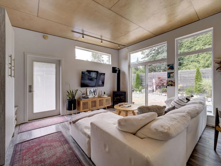 890 Trower Lane, Gibsons, BC, V0N 1V9 - 10