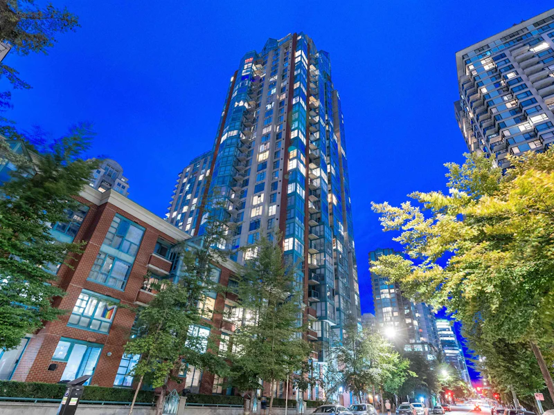 1606 - 939 Homer Street, Vancouver BC V6B 2W6
