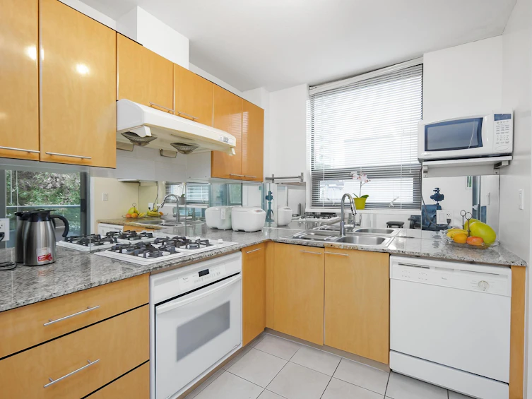 303-8100 Saba Road, Richmond, BC, V6Y 4H1 - 13