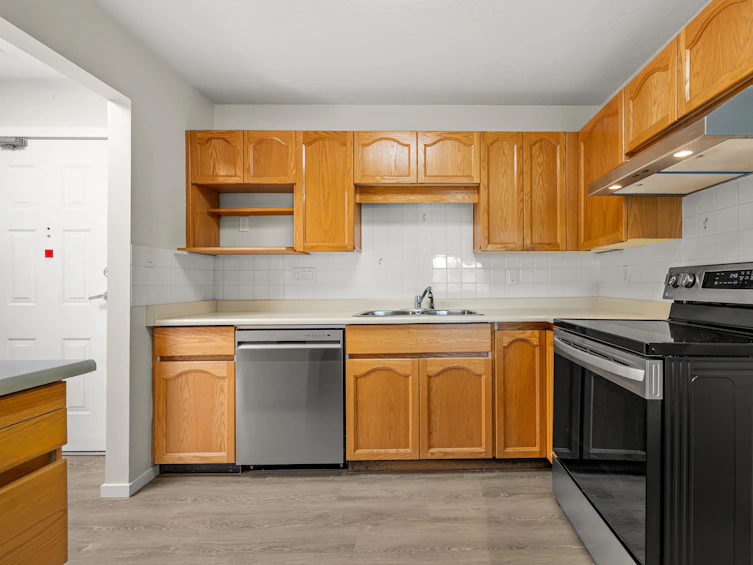 308-5363 206, Langley, BC, V3A 2C5 - 8