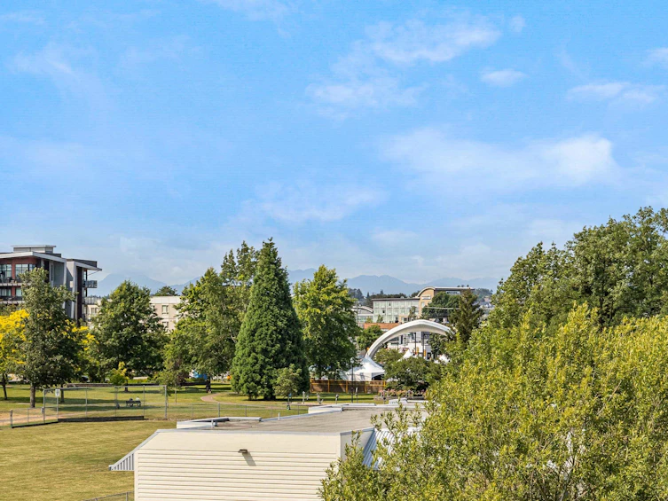 308-5363 206, Langley, BC, V3A 2C5 - 35