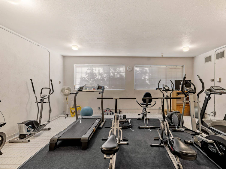 308-5363 206, Langley, BC, V3A 2C5 - 38