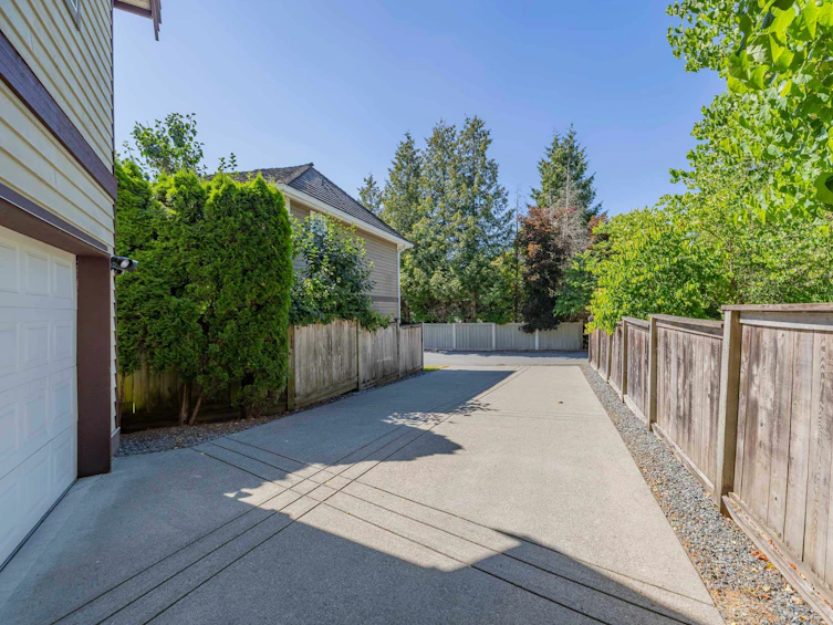 21727 46 Avenue, Langley, BC, V3A 8M9 - 40