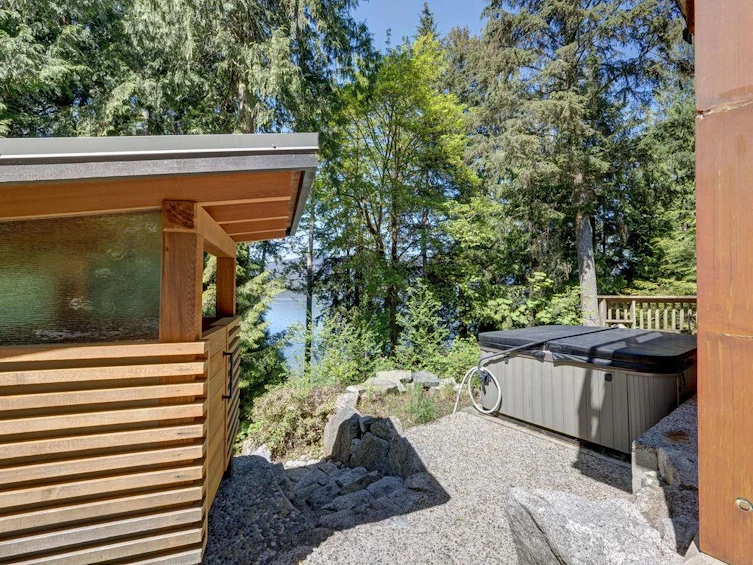 5950 Tillicum Bay Road, Sechelt, BC, V7Z 0C7 - 31