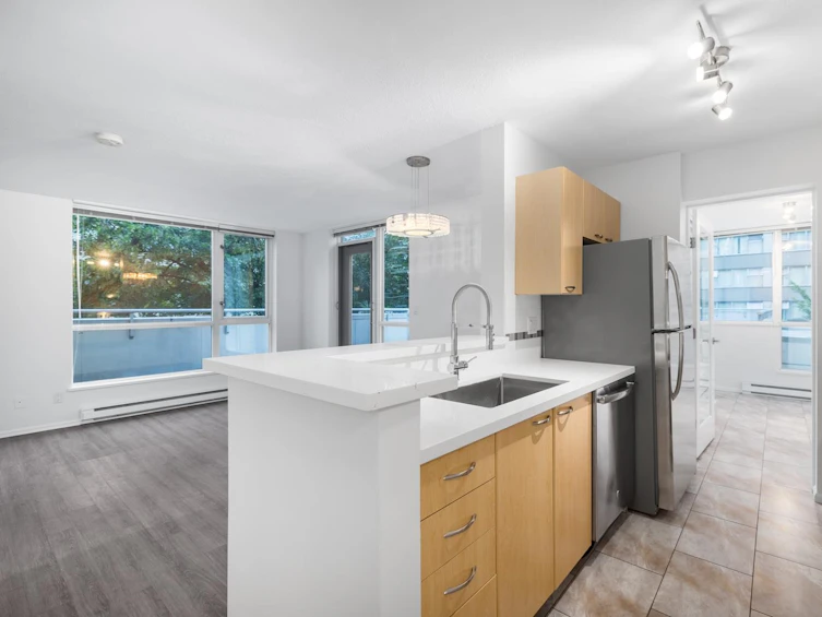406-1420 West Georgia Street, Vancouver, BC, V6G 3K4 - 3