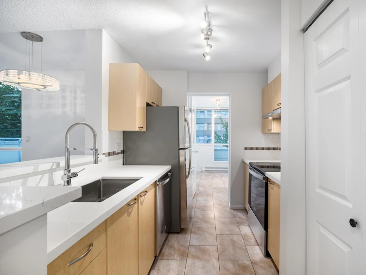 406-1420 West Georgia Street, Vancouver, BC, V6G 3K4 - 4