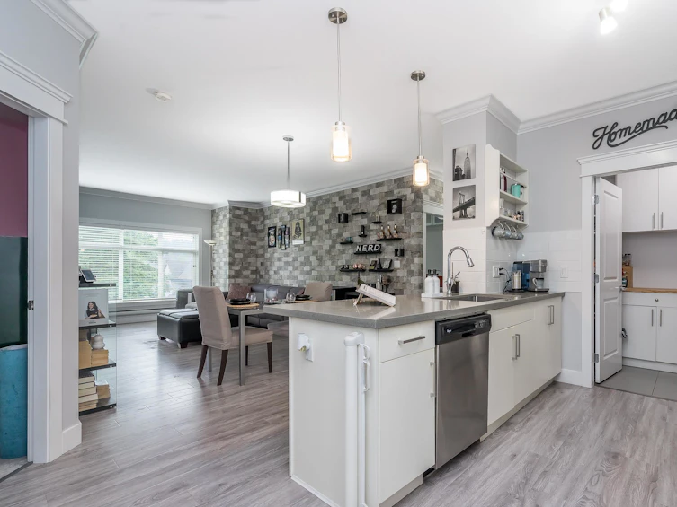 401-2268 Shaughnessy Street, Port Coquitlam, BC, V3C 3C8 - 4