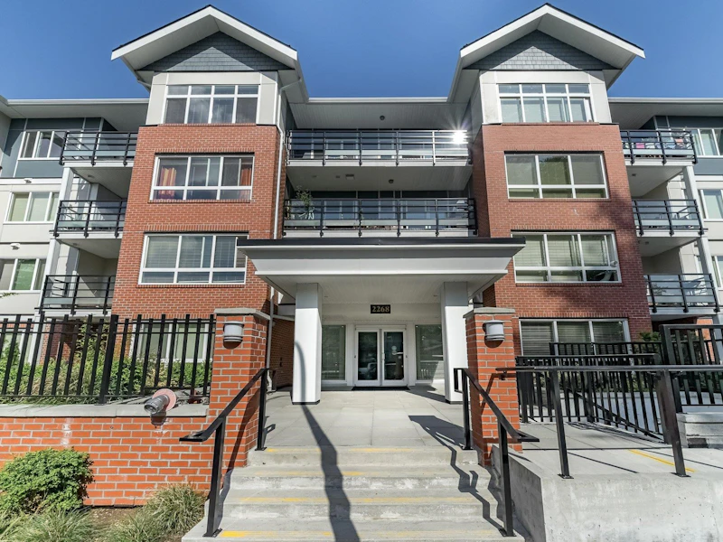 401 - 2268 Shaughnessy Street, Port Coquitlam BC V3C 3C8