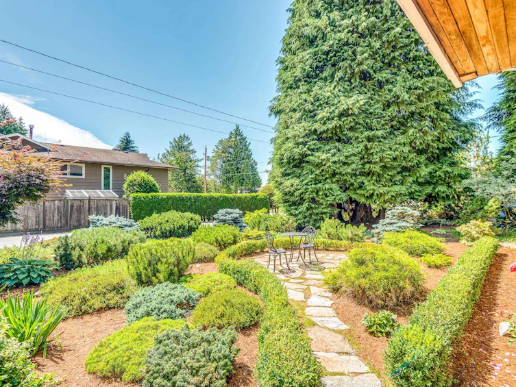 561 Berry Street, Coquitlam, BC, V3J 5T2 - 3