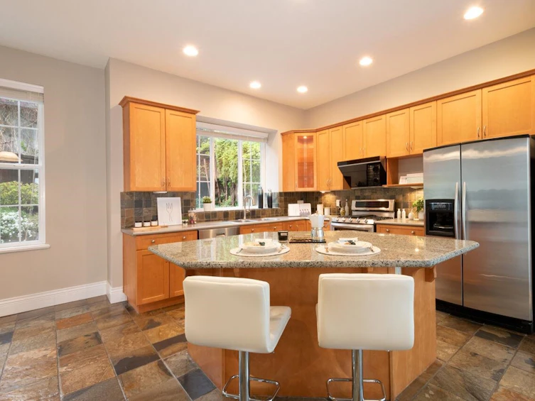 14 Birchwood Crescent, Port Moody, BC, V3H 5H7 - 12