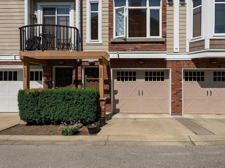 112-20738 84, Langley, BC, V2Y 0J6 - 2