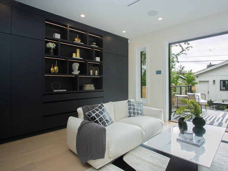 2758 Dundas Street, Vancouver, BC, V5K 1R2 - 12