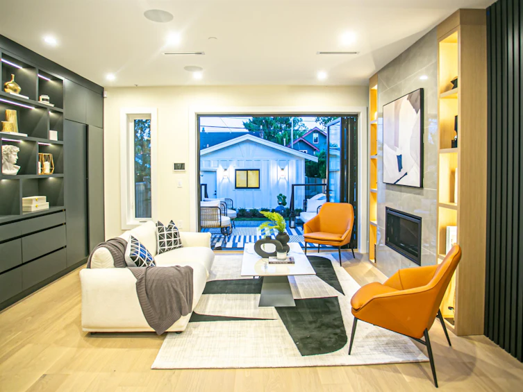 2758 Dundas Street, Vancouver, BC, V5K 1R2 - 14