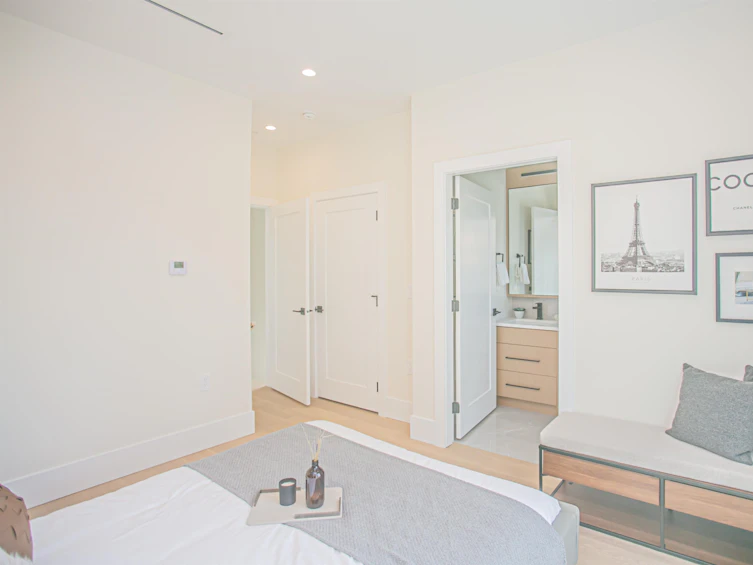 2758 Dundas Street, Vancouver, BC, V5K 1R2 - 19
