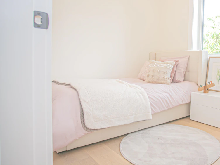 2758 Dundas Street, Vancouver, BC, V5K 1R2 - 23