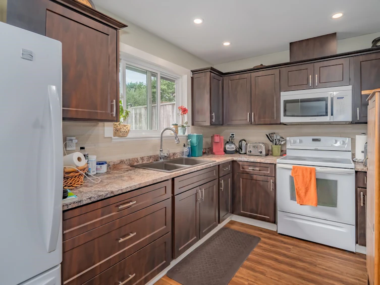 2734 Sandon Drive, Abbotsford, BC, V2S 6B7 - 10