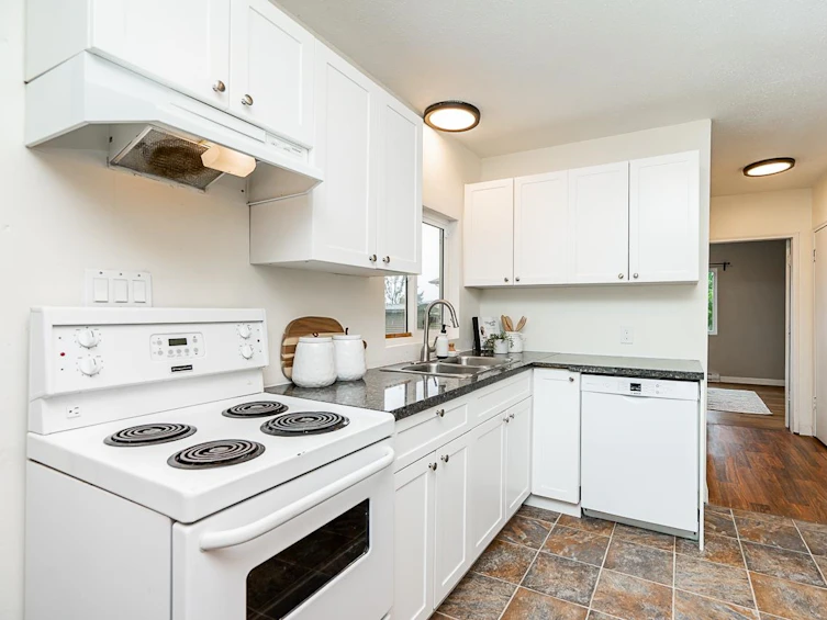 33668 7th Avenue, Mission, BC, V2V 2G3 - 12