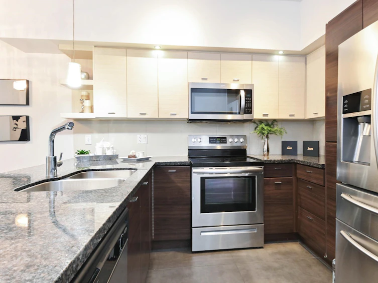 103-6299 144, Surrey, BC, V3X 1A2 - 3