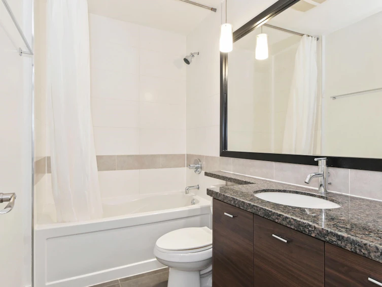103-6299 144, Surrey, BC, V3X 1A2 - 17