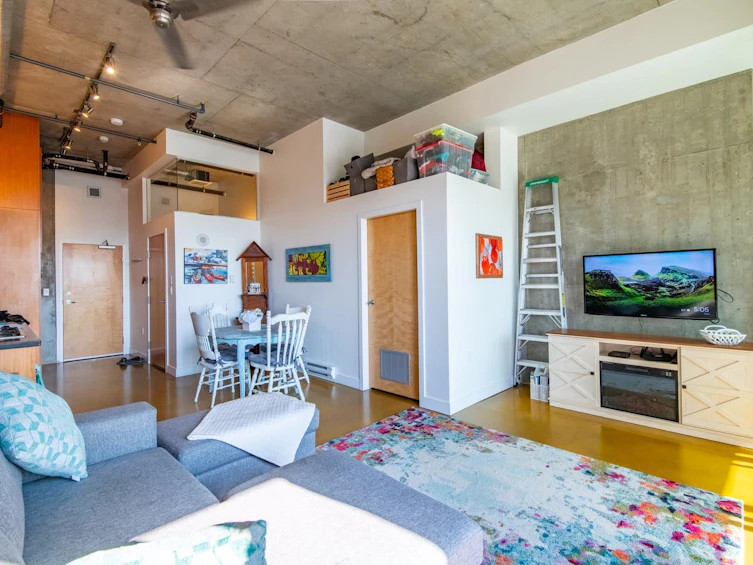 303-495 W 6th Avenue, Vancouver, BC, V5Y 1L3 - 3