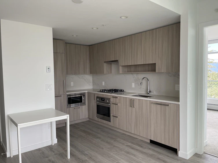 805-13350 Central Avenue, Surrey, BC, V3T 0S1 - 3