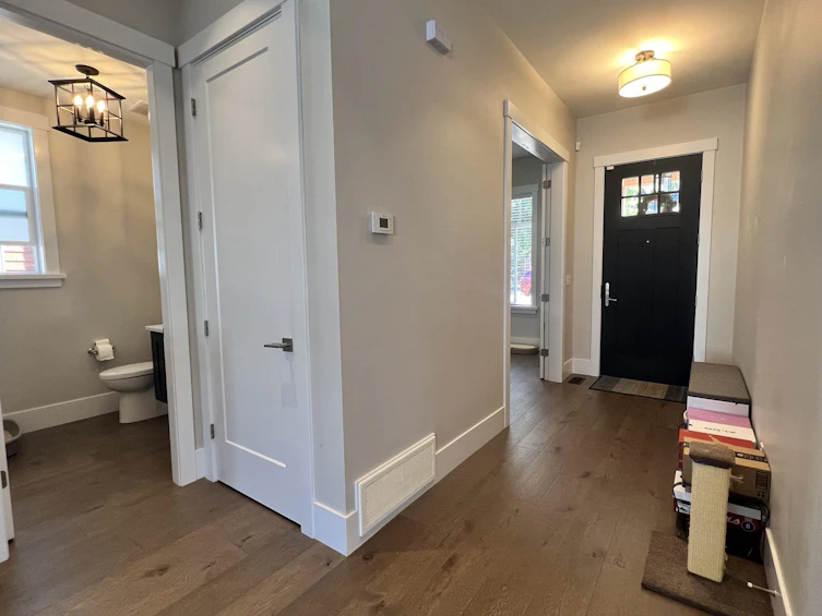 15745 Mountain View Drive, Surrey, BC, V3Z 0C6 - 2