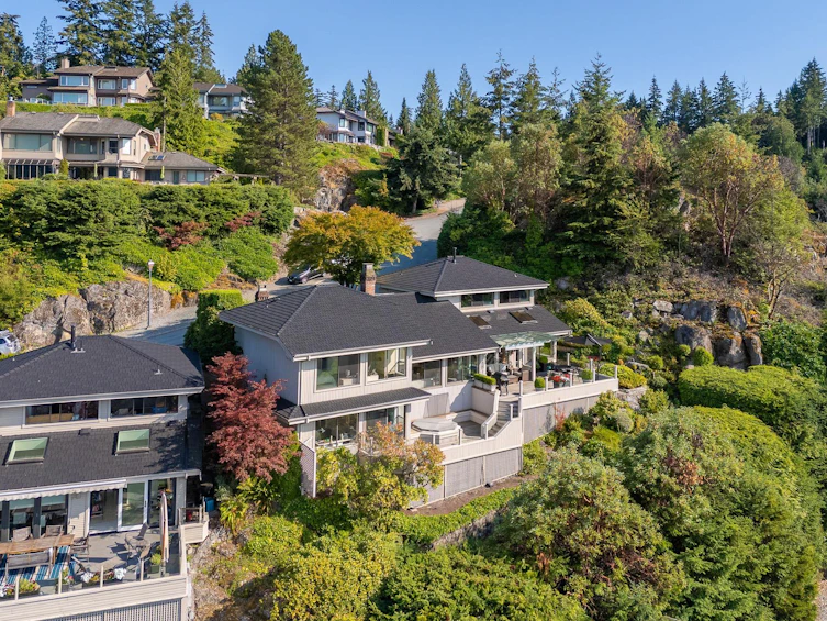 5267 Aspen Drive, West Vancouver, BC, V7W 2E7 - 31