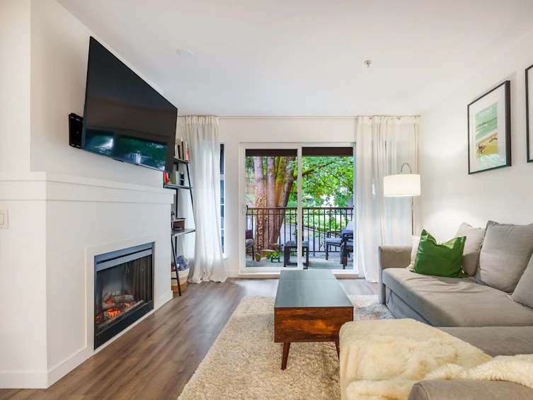 403-9098 Halston Court, Burnaby, BC, V3N 0A6 - 4