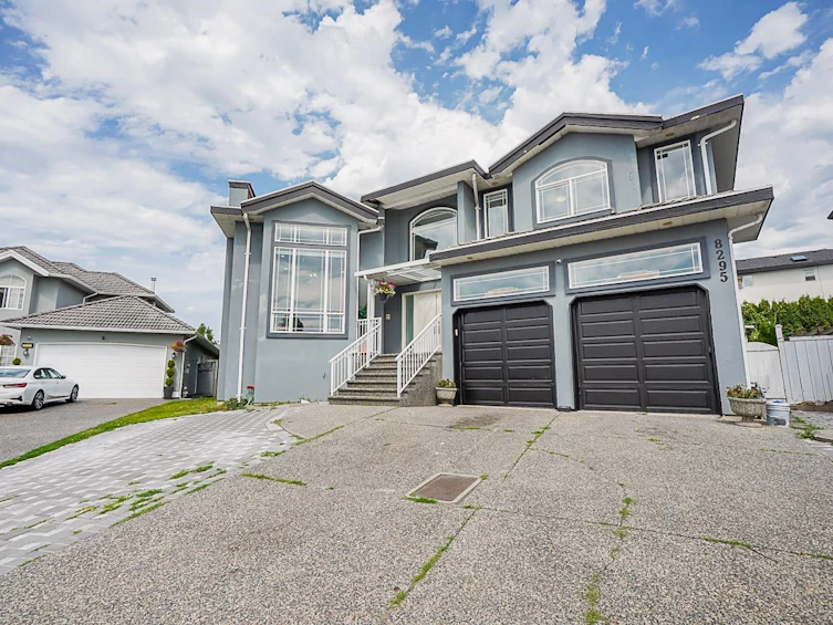 8295 151a Street, Surrey, BC, V3S 8R1 - 2