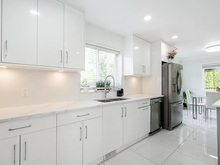 8295 151a Street, Surrey, BC, V3S 8R1 - 8