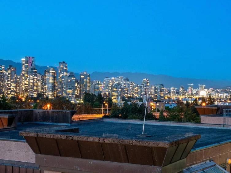 905-1565 West 6th Avenue, Vancouver, BC, V6J 1R1 - 9
