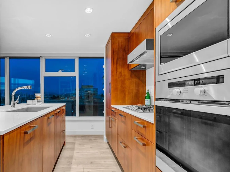 905-1565 West 6th Avenue, Vancouver, BC, V6J 1R1 - 12