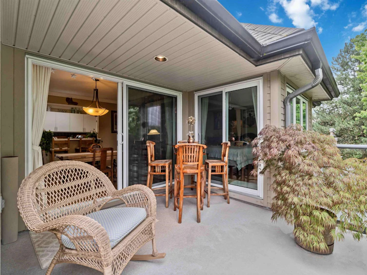 401-3970 Linwood Street, Burnaby, BC, V5G 4R5 - 3