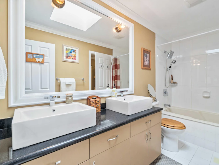 401-3970 Linwood Street, Burnaby, BC, V5G 4R5 - 23
