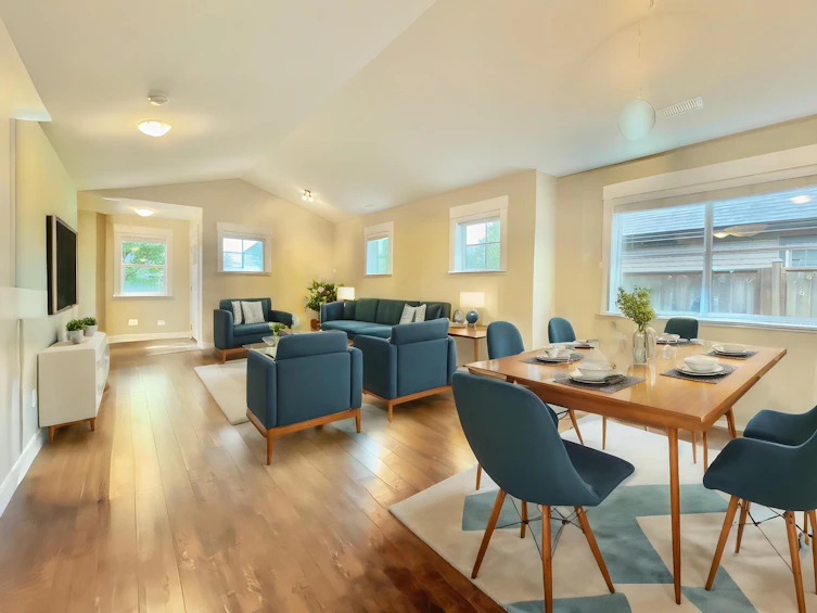 1044 Woodsworth Road, Gibsons, BC, V0N 1V7 - 3