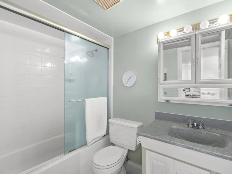 9-45 Fourth Street, New Westminster, BC, V3L 5H7 - 5
