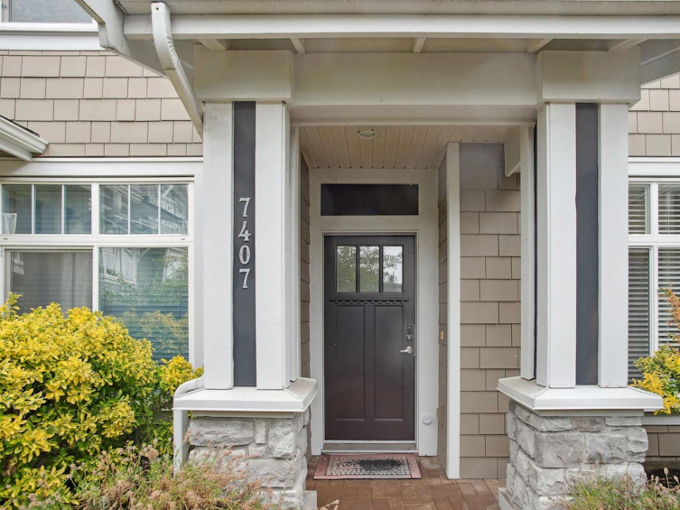7407 Columbia Street, Vancouver, BC, V5X 4X4 - 2