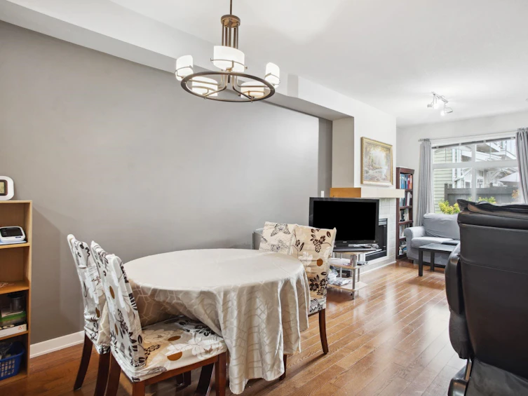 7407 Columbia Street, Vancouver, BC, V5X 4X4 - 7
